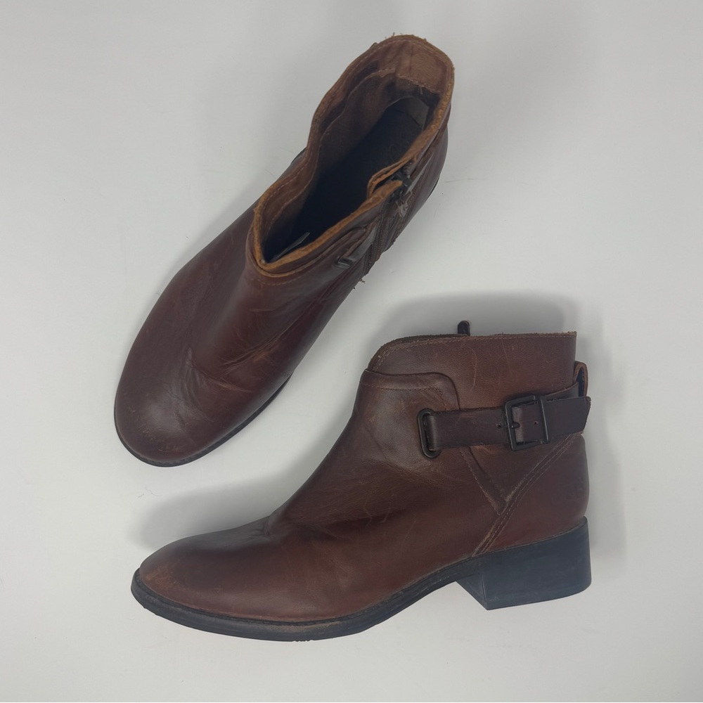 UGG Barnett Brown Leather Chelsea Ankle Boot US 6